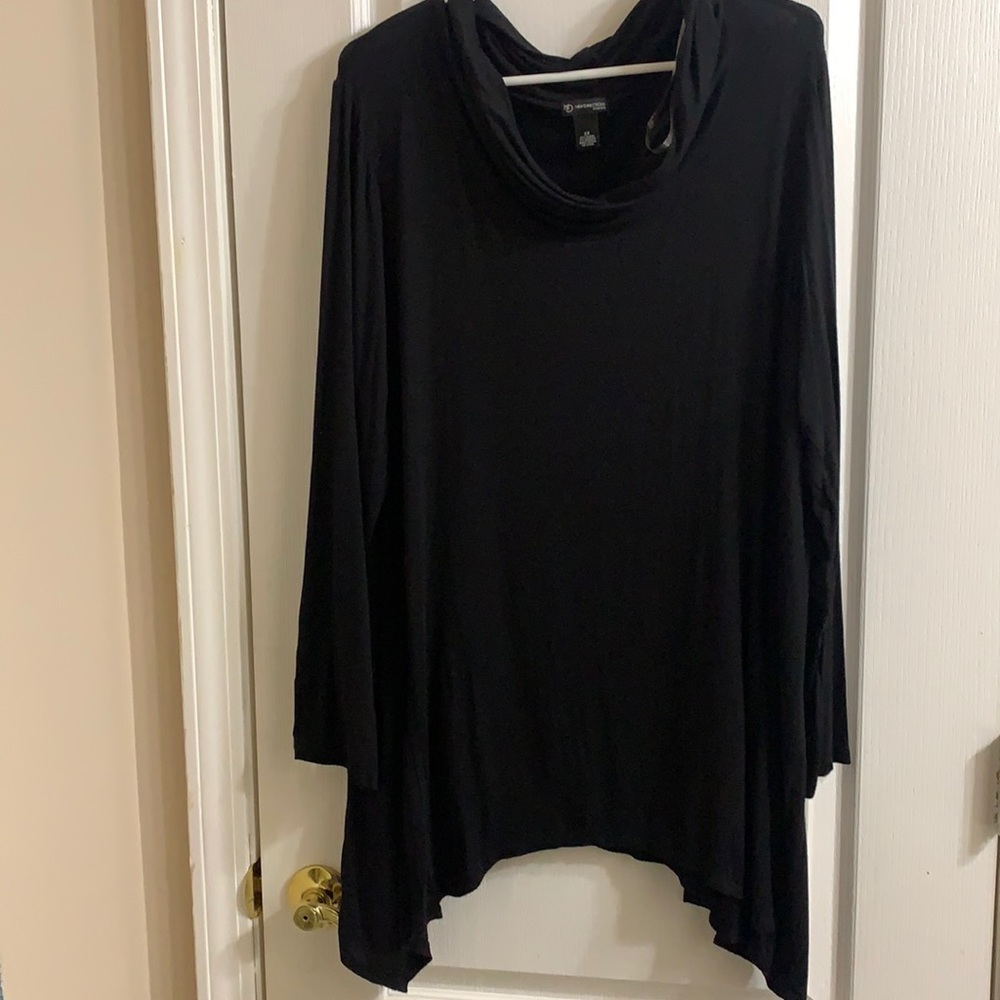 🌞3/$25  New directions Cowl neck Tunic